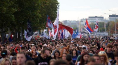 Χιλιάδες φοιτητές στους δρόμους της Σερβίας για τα θύματα της τραγωδίας του Νόβι Σαντ