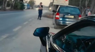 Τροχαία σταματά οδηγό McLaren και του ζητά να «πατήσει μια κανονική»!