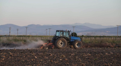 «Απόβαση» αγροτών στην Αθήνα: Persona non grata ο Μητσοτάκης