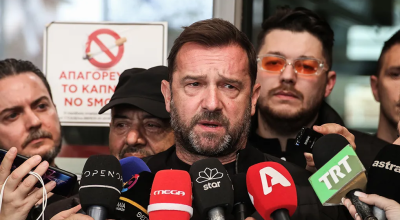 Στον Άρειο Πάγο συγγενείς των 57 θυμάτων: «Υπαίτιος της δολοφονίας ο Καραμανλής»