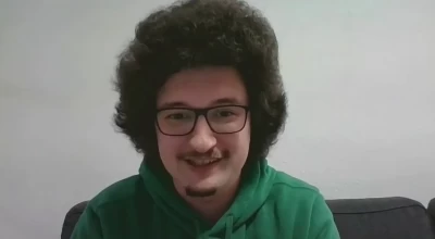 Premier League: Ο viral, ακούρευτος οπαδός της Γιουνάιτεντ... ελπίζει