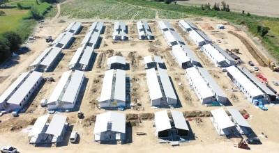 Σέρρες: Προσαγωγές και τραυματίες αστυνομικοί στη δομή μεταναστών