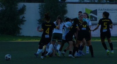 Χαμός στο ΑΕΚ-Παναθηναϊκός: Άγρια ένταση και συμπλοκή ανάμεσα στις παίκτριες!