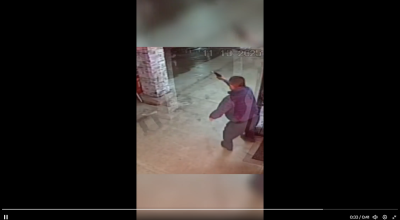 Κοσμηματοπώλης πυροβόλησε ληστές που μπήκαν να τον κλέψουν!