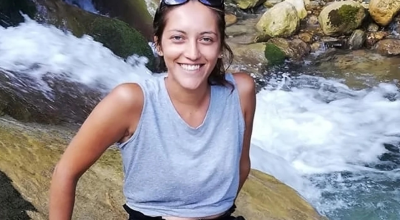 «Η ζωή μου κόπηκε βίαια»: Η τεχνητή νοημοσύνη δίνει φωνή στα θύματα γυναικοκτονιών