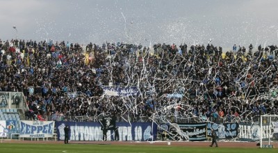 Αυτόνομη Θύρα 10: «Δεν κάνουμε κάλεσμα, γιορτάζουμε και δε θέλουμε θλιμμένους στη γιορτή μας»