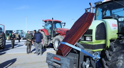 Θεσσαλονίκη: Οδηγός έπεσε σε τρακτέρ στο αγροτικό μπλόκο των Μαλγάρων