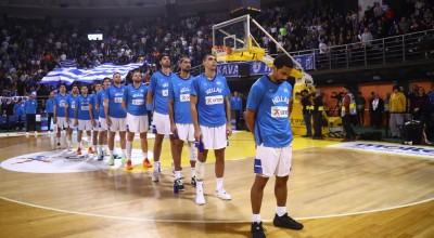 Ελλάδα-Ρουμανία: «Νέο γήπεδο στον Άρη»-Το ξεχωριστό πανό στις εξέδρες του «Nick Gallis Hall»