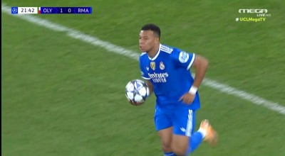 Χατ-τρικ σε οκτώ λεπτά του ασταμάτητου Μπαπέ στο Καραϊσκάκης!