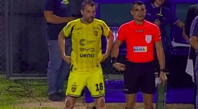 Παραγουάη: Πρόεδρος έδωσε... χαρτάκι και μπήκε αλλαγή