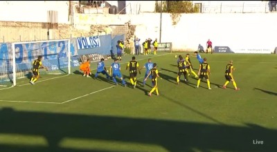 Νίκη Βόλου-Αναγέννηση: Άντεξαν με δέκα παίκτες από το 23' οι γηπεδούχοι, ισόπαλο το ντέρμπι