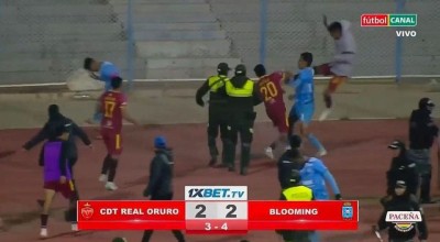 Χάος στη Βολιβία: Σοβαρά επεισόδια στο γήπεδο και... 17 αποβολές!