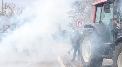 Νέο VIDEO-Τρακτέρ κάνει όπισθεν με υπερβολική ταχύτητα: «Πάτα τον»