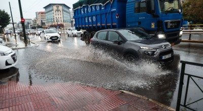 Κακοκαιρία Byron: Πλημμύρες, προβλήματα και... κρατήρας!