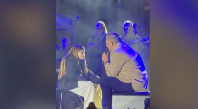 Ο Ρέμος τραγούδησε στην κόρη του και συγκίνησε: «Παίρνεις μόνο αγάπη»