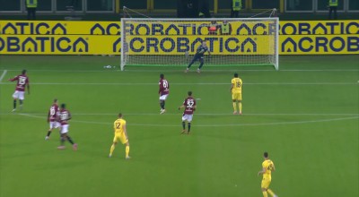 Επική ανατροπή και κορυφή για τη Μίλαν