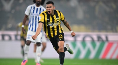 Η ΑΕΚ πήρε προβάδισμα κόντρα στον Ατρόμητο με κεφαλιά του Πινέδα