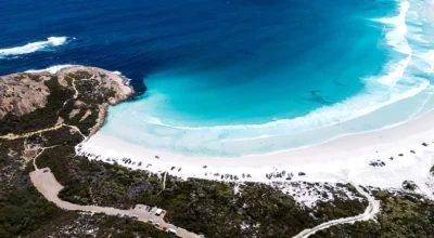 Μπουκάλι από τον Α' Παγκόσμιο Πόλεμο ξεβράστηκε στην Αυστραλία: «Περνάμε πολύ καλά...»