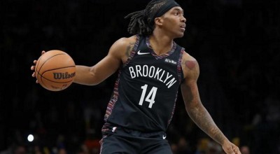 NBA: Οι Μπακς έφαγαν τρίποντο με βοήθεια του διαιτητή