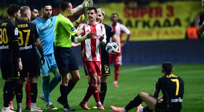 Απίστευτο: Μόλις 4 κάρτες σε 9 ματς με Έλληνες στο χορτάρι – 15 κίτρινες και 2 κόκκινες σε 5 ντέρμπι με ξένους!