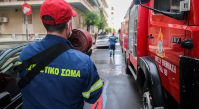 Θεσσαλονίκη: Φωτιά σε διαμέρισμα στην Πολίχνη - Γυναίκα εγκλωβίστηκε στο μπαλκόνι