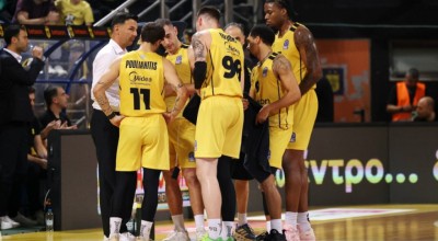 Χριστούγεννα στο γήπεδο για τους παίκτες του Άρη