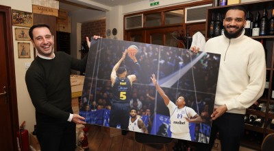 Άρης: Το τρίποντο του Νουά στο Ιβανώφειο έγινε... πόστερ