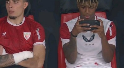 Αθλέτικ Μπιλμπάο: Ο Νίκο Γουίλιαμς κοιτούσε στο κινητό αντί να παρακολουθήσει το παιχνίδι κόντρα στην Μπαρτσελόνα