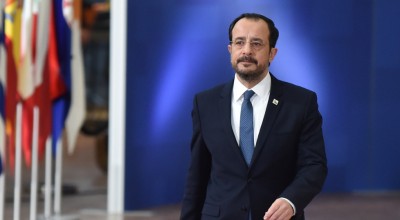 Κύπρος-Αναταράξεις από το βίντεο για τις μίζες: Παραιτείται η σύζυγος Χριστοδουλίδη