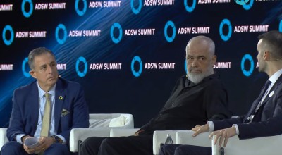 «Νομίζεις ότι είστε απόγονοι του Πλάτωνα και του Αριστοτέλη αλλά δεν είστε» - Επίθεση Ράμα εναντίον Έλληνα δημοσιογράφου