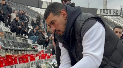 Δυστύχημα στη Ρουμανία: Φόρος τιμής στην Τούμπα από τους αθλητές των τμημάτων βόλεϊ του ΠΑΟΚ