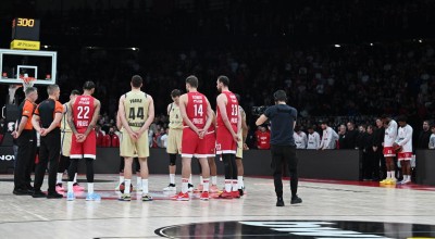 Ενός λεπτού σιγή και συγκινητικό πανό στο ΣΕΦ για τους νεκρούς οπαδούς του ΠΑΟΚ