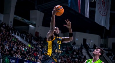 ΑΕΚ από ατσάλι στην Προύσα-Κέρδισε την Τόφας και οδηγεί τον όμιλο