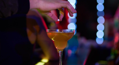 GHB: Τι είναι το «σιρόπι του βιασμού» για το οποίο συνελήφθη 38χρονος