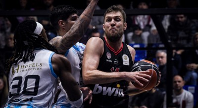 ΔΕΑΒ: Πρόστιμο σε Βεζένκοβ και Ολυμπιακό για το περιστατικό με Πετρόπουλο