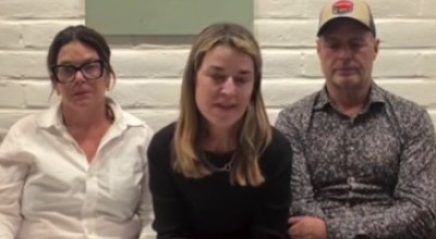 Συγκλονίζει η Σαβάνα Γκάθρι: Έκκληση με δάκρυα για την απαχθείσα μητέρα της