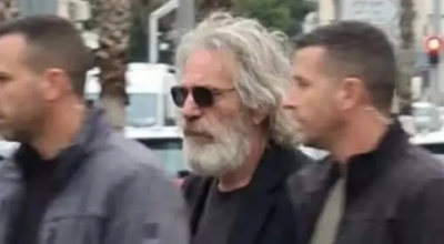 Κόψε-ράψε: «Ο Έπσταϊν ζει»-Φωτογραφία τον «δείχνει» να... περπατά στο Ισραήλ