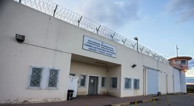 Συνελήφθη για συνέργεια στον φόνο του ισοβίτη ο αρχιφύλακας των φυλακών Δομοκού