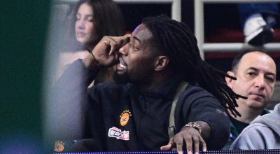 Ο Λεσόρ κατήγγειλε ρατσιστική επίθεση-«Πέταξε μπανάνα στον κόσμο», λέει ο Ολυμπιακός!