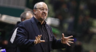 Μπενίτεθ: «Για να βελτιώσουμε το ελληνικό ποδόσφαιρο καλύτερα να μην μιλάμε για τους διαιτητές»