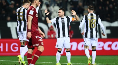 Επικός Ζίβκοβιτς: «Βλέπω το λεωφορείο να φεύγει, δεν ξέρω πώς θα γυρίσω σπίτι μου!»