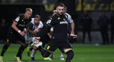 Βαριά άρρωστος ο Άρης, έχασε δύο πέναλτι και έμεινε στο 0-0 με τον Ατρόμητο