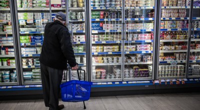 Περιμένοντας τα pass και τα πλαφόν στις τιμές (λόγω ενός πολέμου που δε μας αφορά αλλά μας πλήττει)