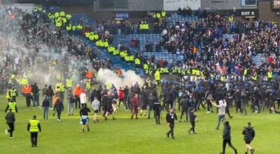 Χάος στο ντέρμπι: Εισβολή οπαδών και επεισόδια μετά την πρόκριση της Σέλτικ επί της Ρέιντζερς