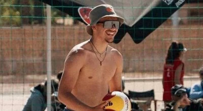 Έφυγε από τη ζωή στα 18 του χρόνια ο πρωταθλητής του μπιτς βόλεϊ Ασημάκης Διονυσόπουλος