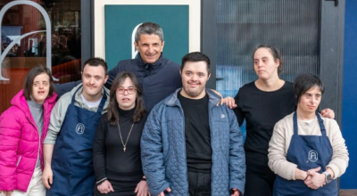 Η συγκινητική συνάντηση παιδιών με σύνδρομο down με τον Λουτσέσκου