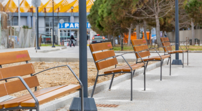 Θεσσαλονίκη: Παραδόθηκαν διακόσια νέα παγκάκια στην πόλη