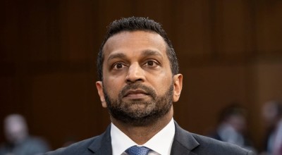 Οι Ιρανοί χάκαραν email του διευθυντή του FBI και δημοσίευσαν βίντεο να χορεύει αλά Σαπουντζάκη!