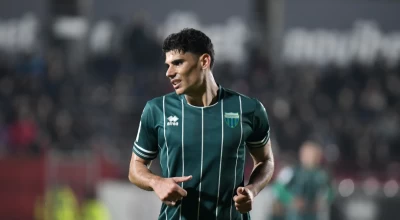 Λεβαδειακός: Κέρασε γλυκά ο Τσάπρας μετά την ανανέωση