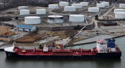 Ντουμπάι: Εκτόξευσε τις τιμές πετρελαίου ιρανική επίθεση σε πετρελαιοφόρο